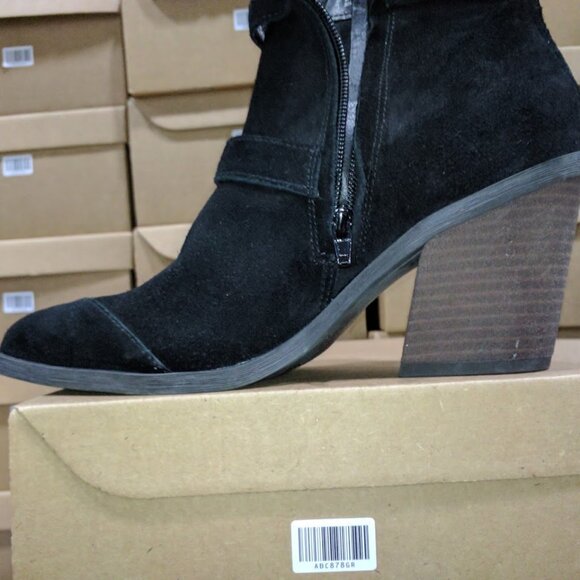 Crown Vintage Stralla Bootie, Black, 7.5 - Picture 1 of 2